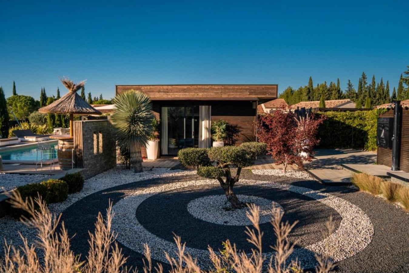 Mas Des Cigales Bed & Breakfast Orgon Exterior photo